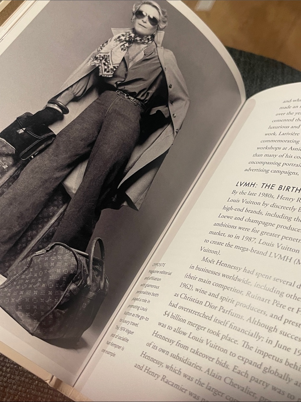 Little book of Louis Vuitton - Picture 5 of 5